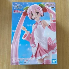 Hatsune Miku Sakura Miku BANPRESTO EVOLVE Figure Japan Bandai