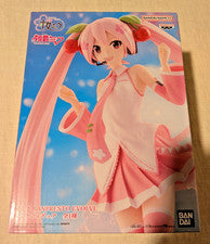 New Banpresto Sakura Miku Banpresto Evolve BPEV Figure (Box Damage, US)