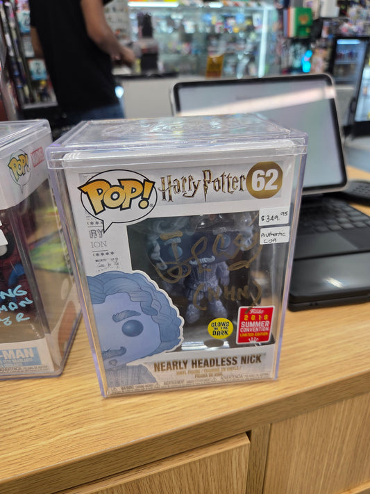 FUNKO POP- HARRY POTTER #62- NEARLY HEADLESS NICK- SIGNATURE- CLEESE, JOHN CERTIFIED BECKETT