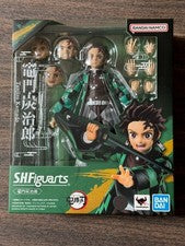Bandai - Tanjiro Kamado  - Demon Slayer: Kimetsu no Yaiba - Tamashii Nations S.H.Figuarts