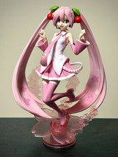 Hatsune Miku Sakura Miku BANPRESTO EVOLVE Figure Japan Bandai
